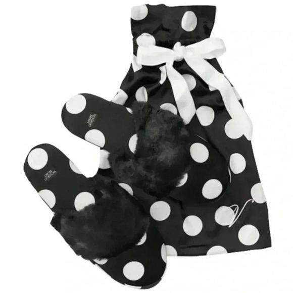 Victorias Secret Polka Dot Slippers - Picture 1 of 7